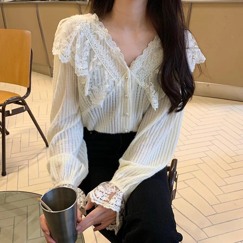 Women's Korean Style Plunging Lace Splice Shirt